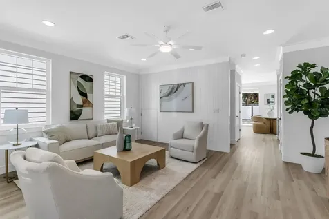 2140 W Chestnut Street Tampa FL 33607