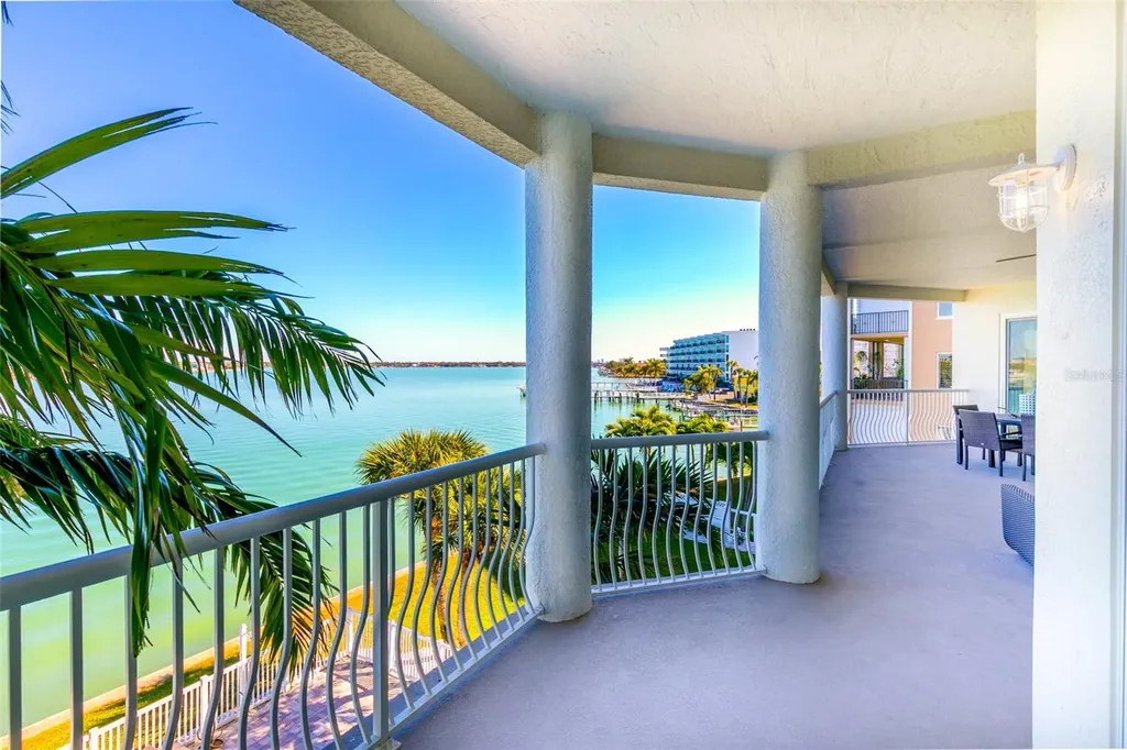 220 108th Avenue Treasure Island FL 33706