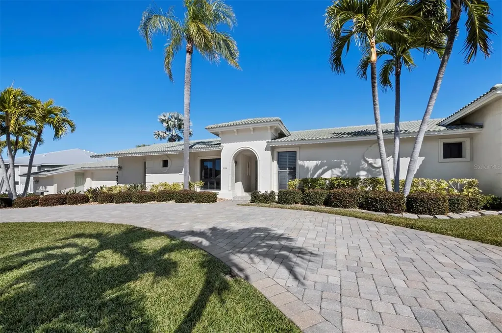 5970 Emerald Harbor Drive Longboat Key FL 34228