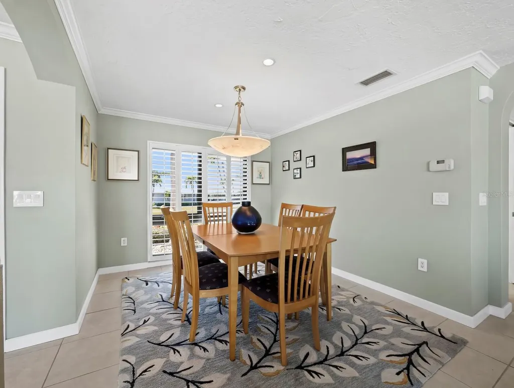 5970 Emerald Harbor Drive Longboat Key FL 34228