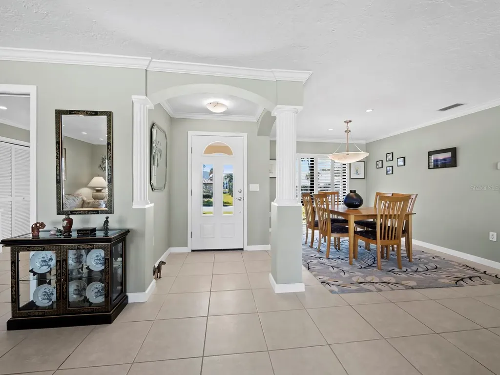 5970 Emerald Harbor Drive Longboat Key FL 34228