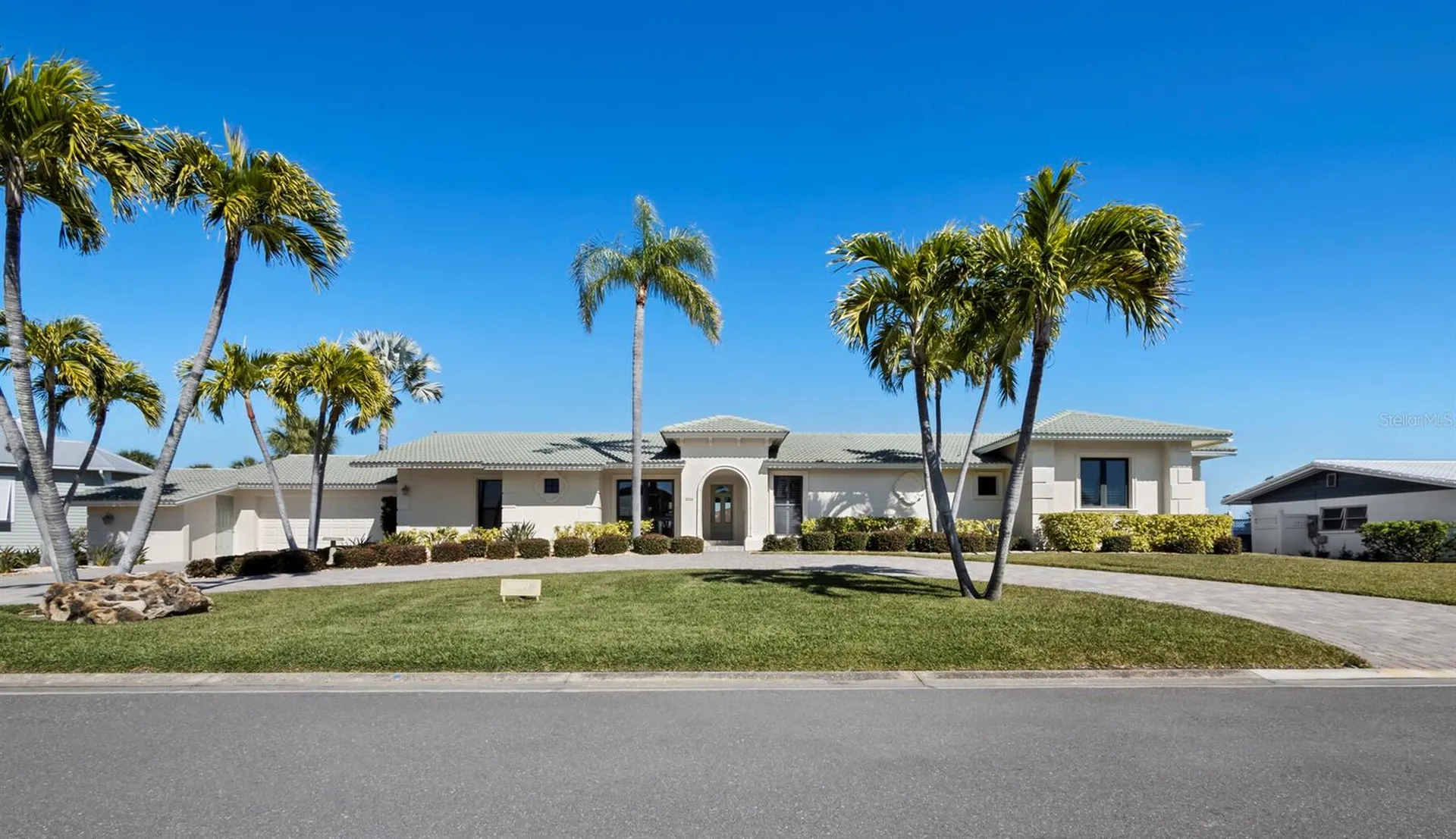5970 Emerald Harbor Drive Longboat Key FL 34228