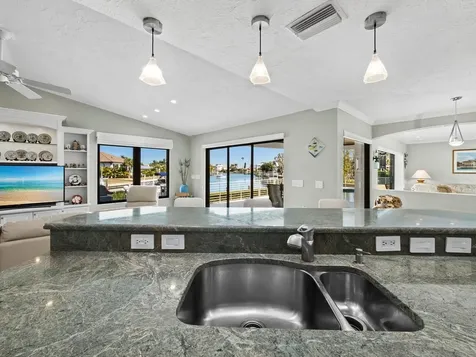 5970 Emerald Harbor Drive Longboat Key FL 34228