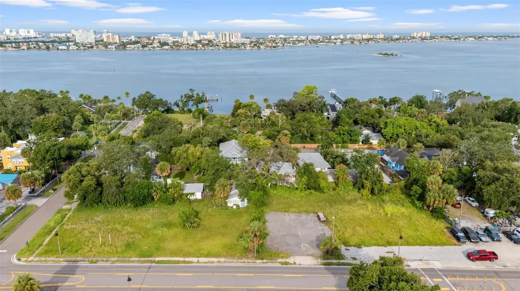 1208 N Fort Harrison Avenue Clearwater FL 33755