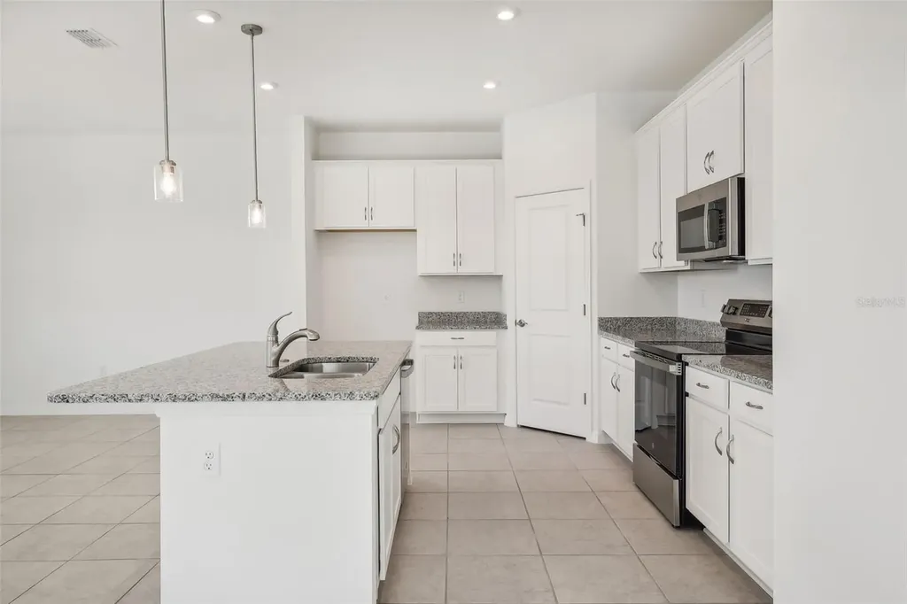 877 Castleford Avenue NE Palm Bay FL 32905