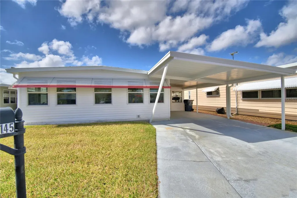 145 Holiday Lane Auburndale FL 33823