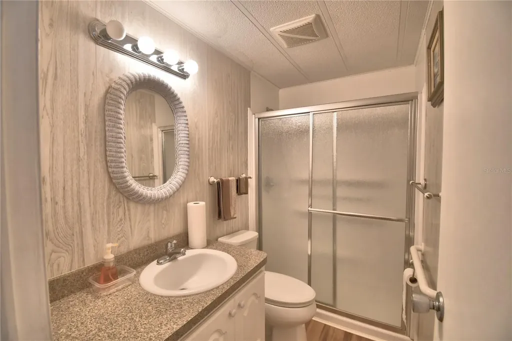 145 Holiday Lane Auburndale FL 33823
