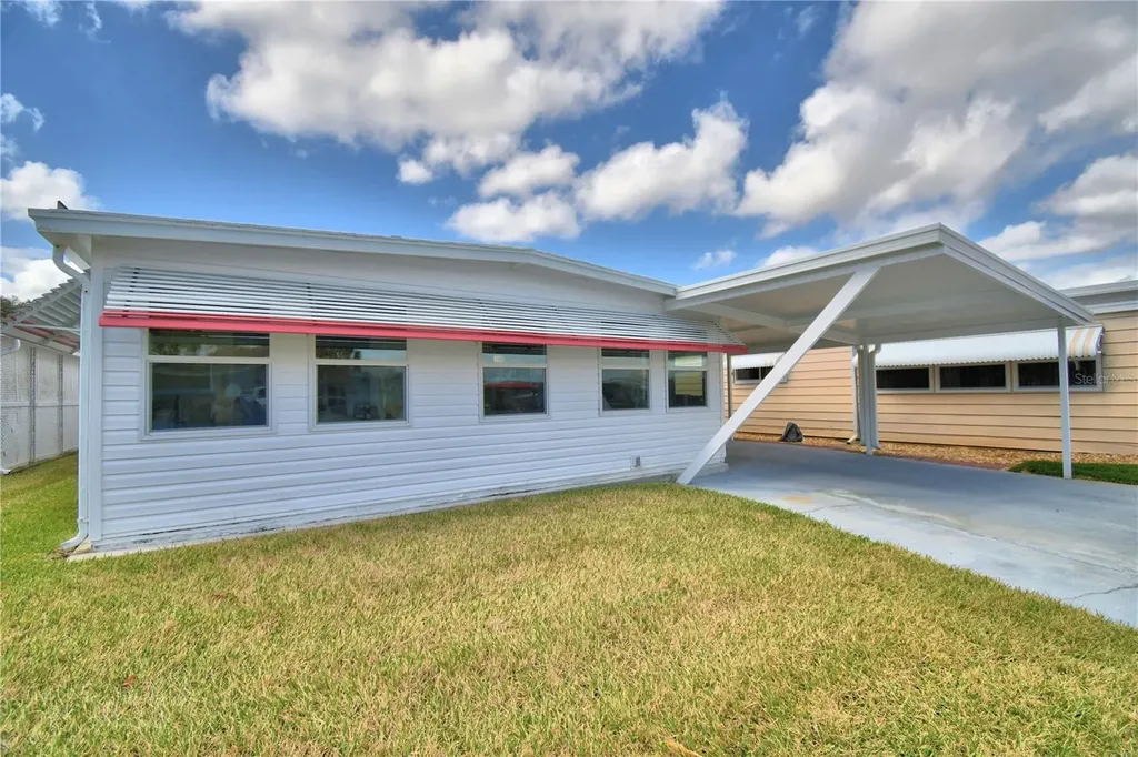 145 Holiday Lane Auburndale FL 33823