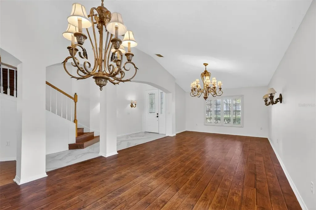 729 Strihal Loop Oakland FL 34787