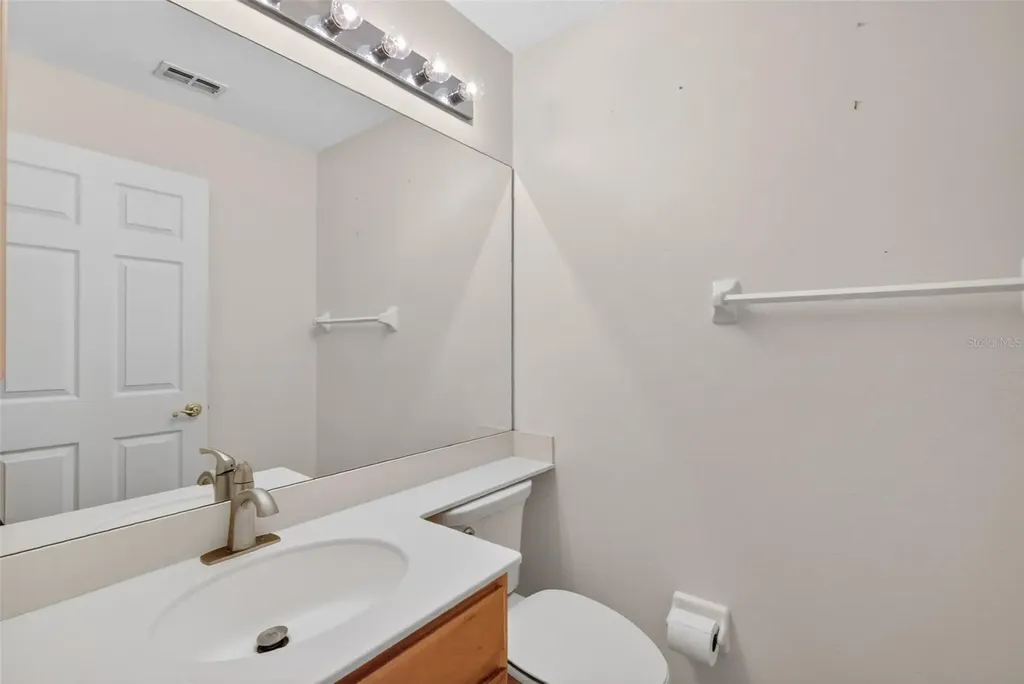 729 Strihal Loop Oakland FL 34787
