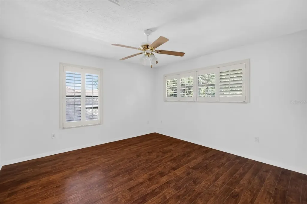 729 Strihal Loop Oakland FL 34787