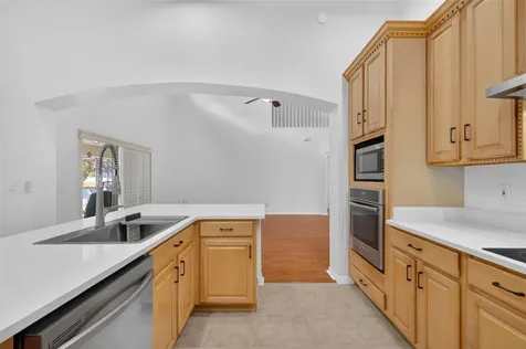 729 Strihal Loop Oakland FL 34787
