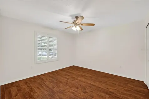 729 Strihal Loop Oakland FL 34787