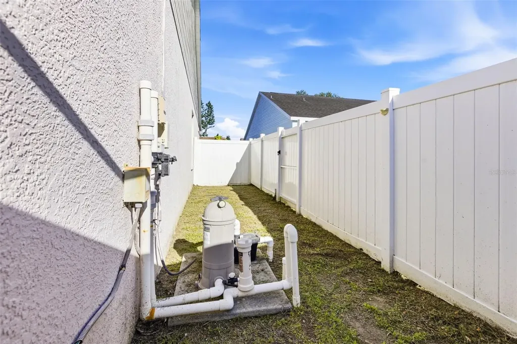 5512 47th Court E Bradenton FL 34203