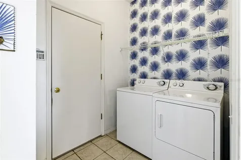 5512 47th Court E Bradenton FL 34203