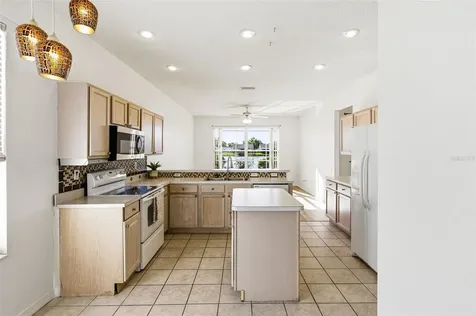 5512 47th Court E Bradenton FL 34203