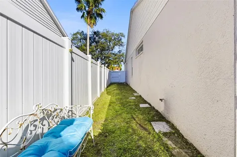5512 47th Court E Bradenton FL 34203