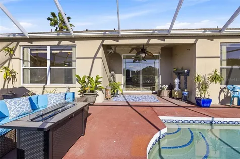 5512 47th Court E Bradenton FL 34203