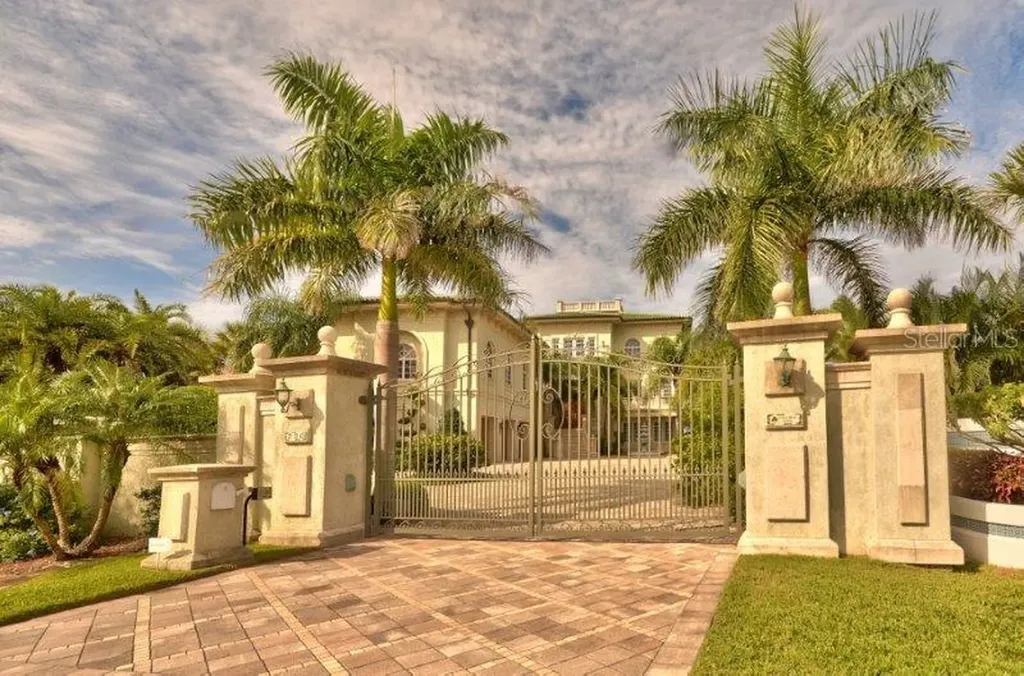 220 Gulf Boulevard Belleair Beach FL 33786