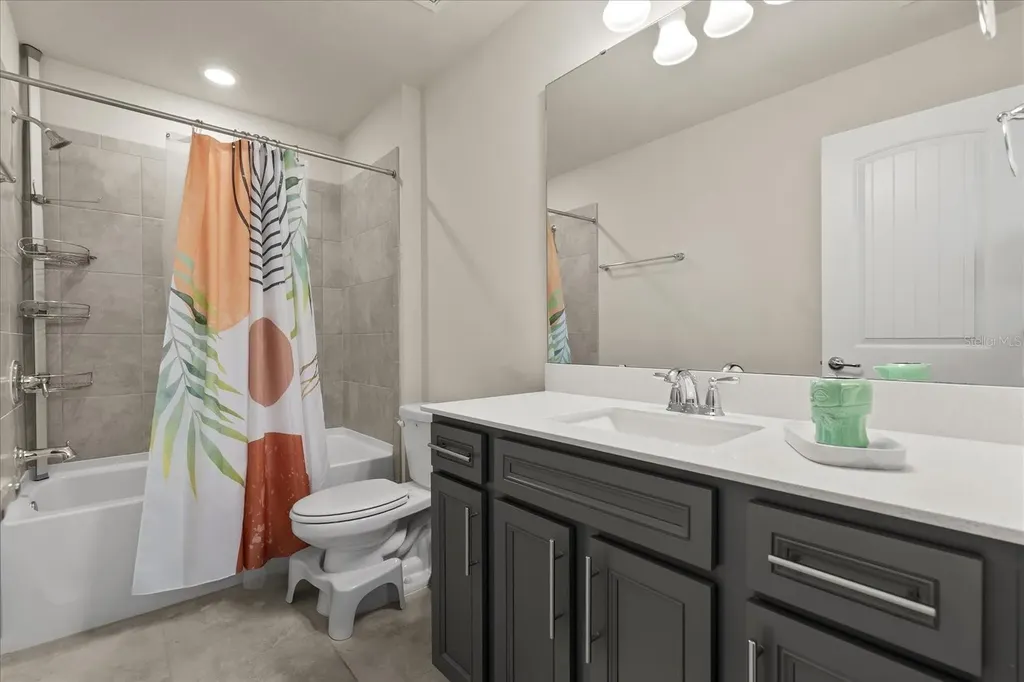 2624 Blowing Breeze Avenue Kissimmee FL 34744