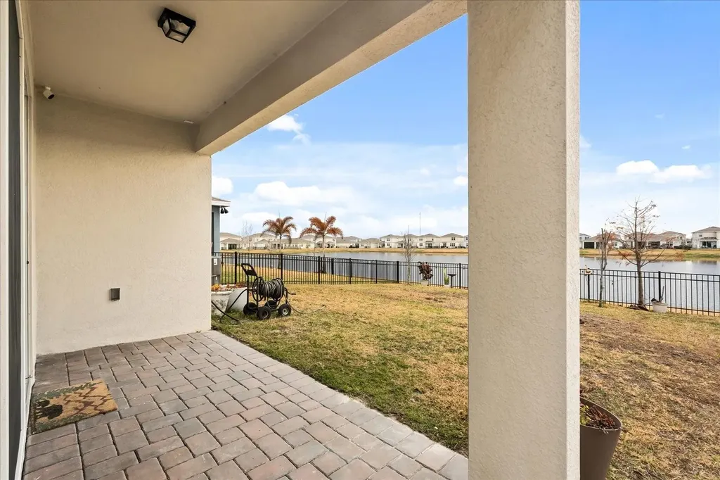 2624 Blowing Breeze Avenue Kissimmee FL 34744