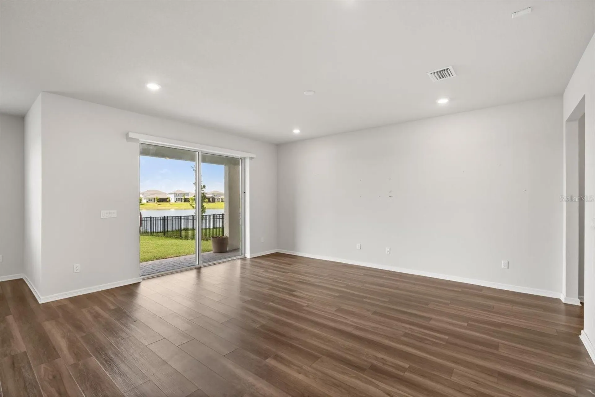 2624 Blowing Breeze Avenue Kissimmee FL 34744
