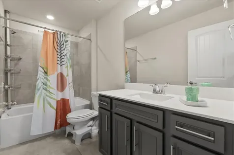 2624 Blowing Breeze Avenue Kissimmee FL 34744