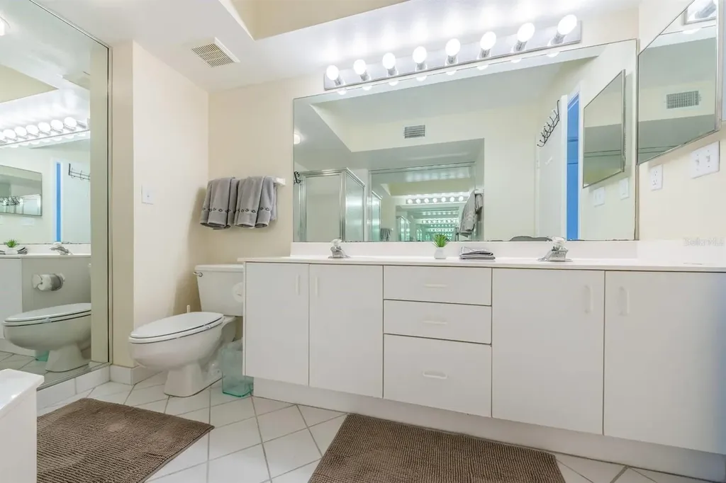 6105 Bahia Del Mar Circle St Petersburg FL 33715