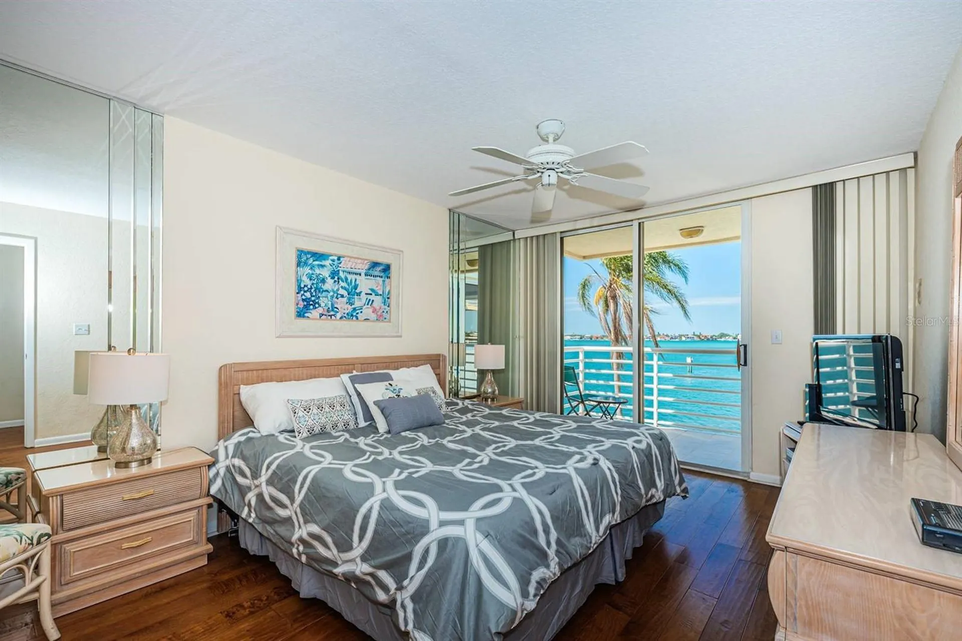 6105 Bahia Del Mar Circle St Petersburg FL 33715