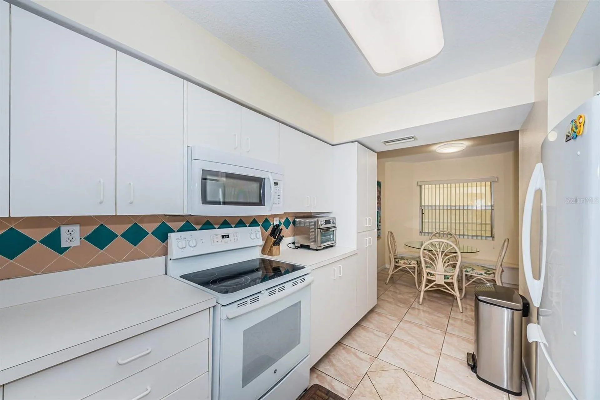 6105 Bahia Del Mar Circle St Petersburg FL 33715