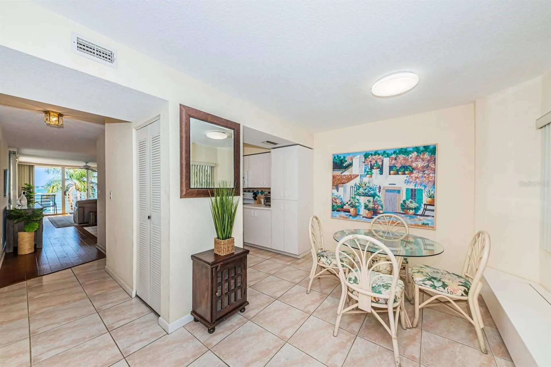 6105 Bahia Del Mar Circle St Petersburg FL 33715