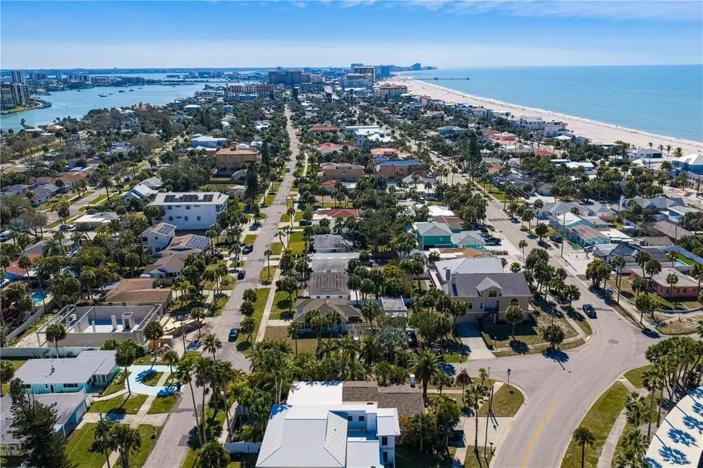 879 Eldorado Avenue Clearwater Beach FL 33767