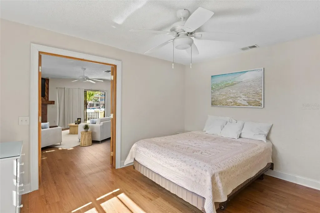 879 Eldorado Avenue Clearwater Beach FL 33767