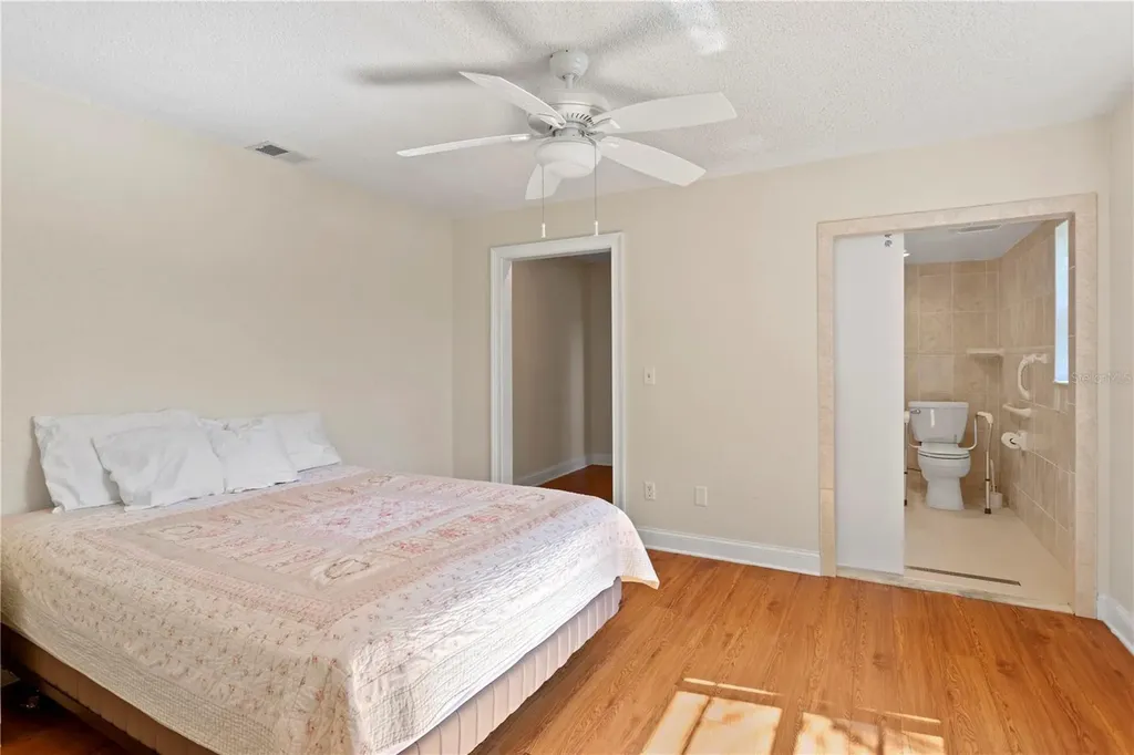 879 Eldorado Avenue Clearwater Beach FL 33767