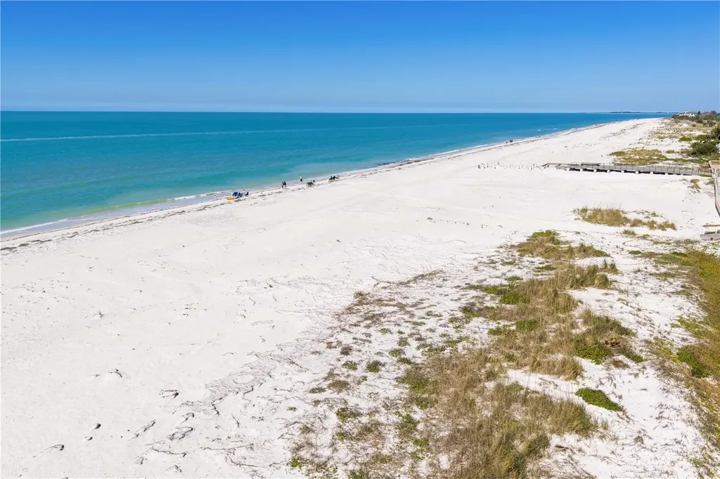 879 Eldorado Avenue Clearwater Beach FL 33767