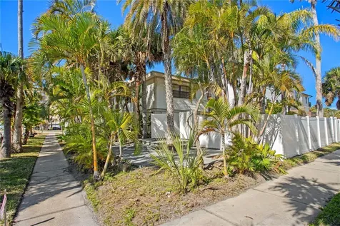 879 Eldorado Avenue Clearwater Beach FL 33767
