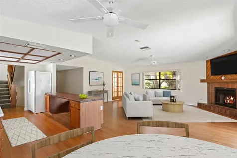 879 Eldorado Avenue Clearwater Beach FL 33767