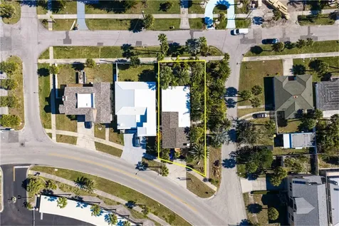 879 Eldorado Avenue Clearwater Beach FL 33767