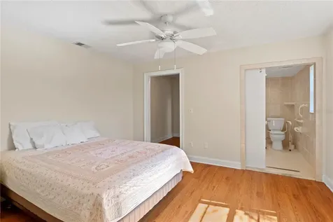 879 Eldorado Avenue Clearwater Beach FL 33767