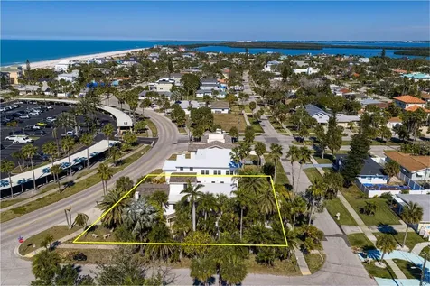 879 Eldorado Avenue Clearwater Beach FL 33767