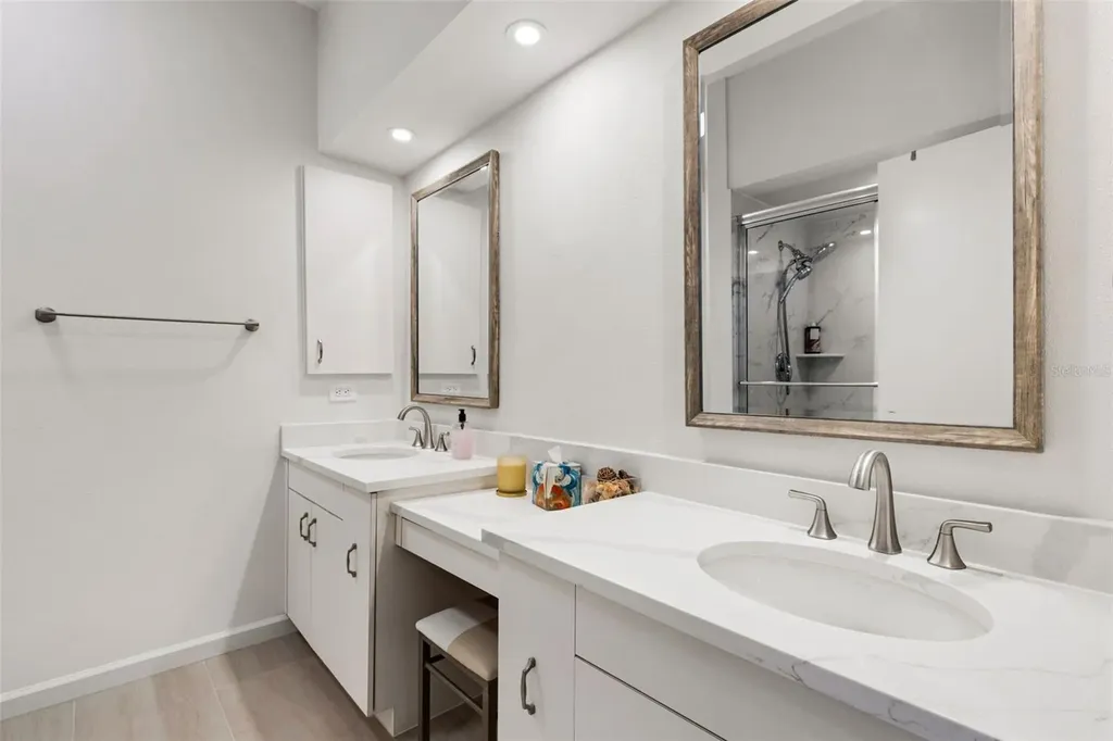 7242 Villa D Este Drive Sarasota FL 34238