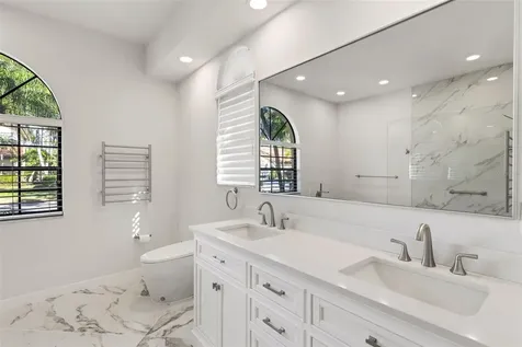 7242 Villa D Este Drive Sarasota FL 34238