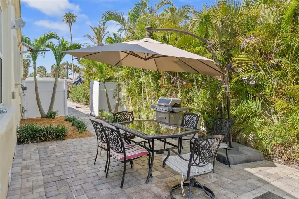 204 44th Avenue St Pete Beach FL 33706