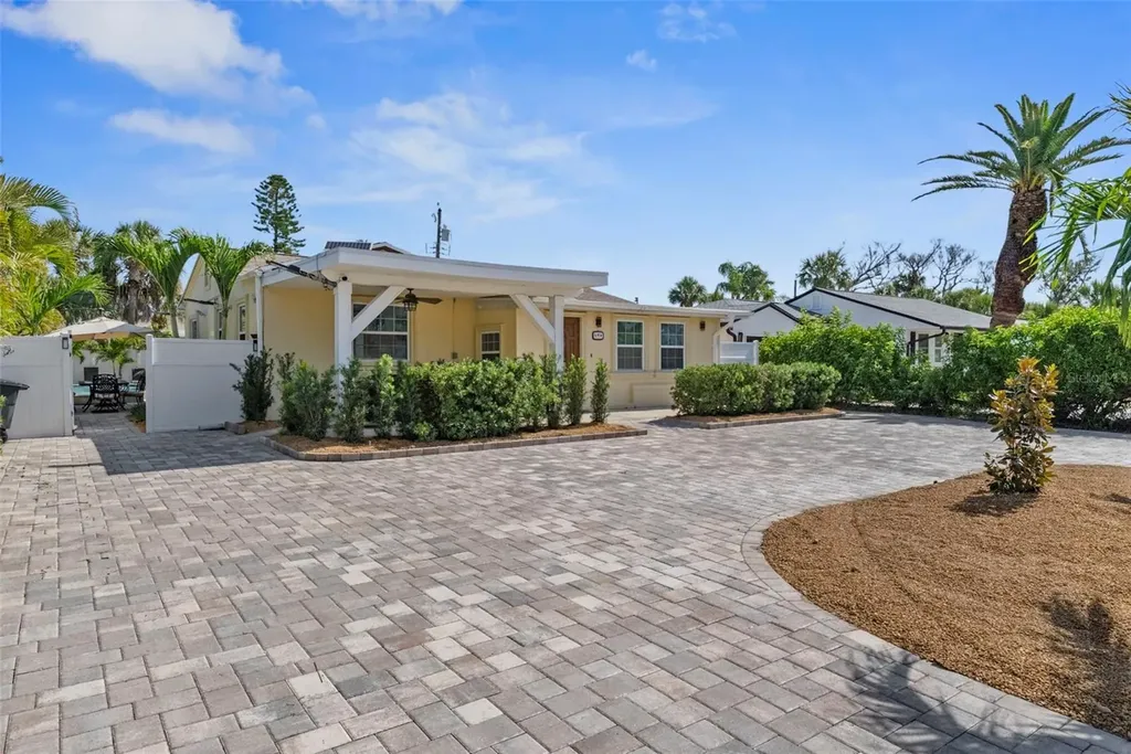 204 44th Avenue St Pete Beach FL 33706