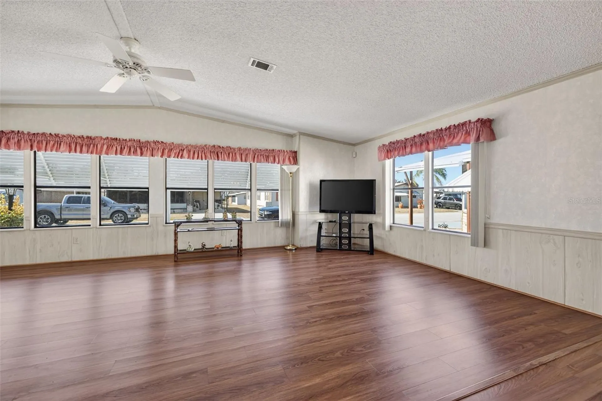 3836 William Hume Drive Zephyrhills FL 33541