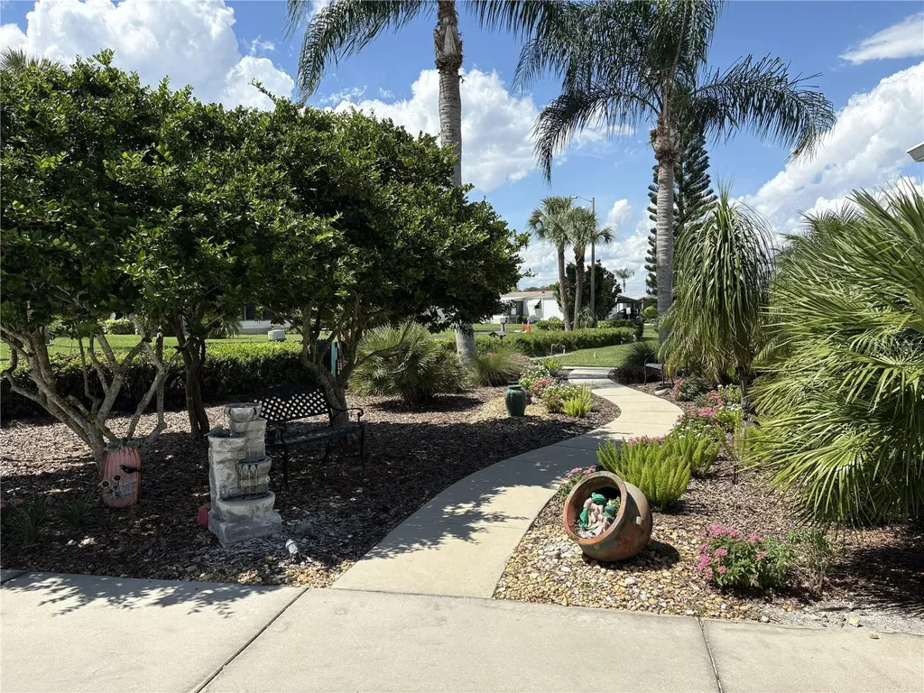 6086 Southern Oaks Drive SE Winter Haven FL 33884