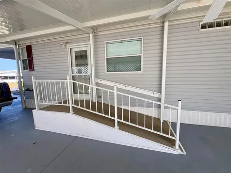 6086 Southern Oaks Drive SE Winter Haven FL 33884