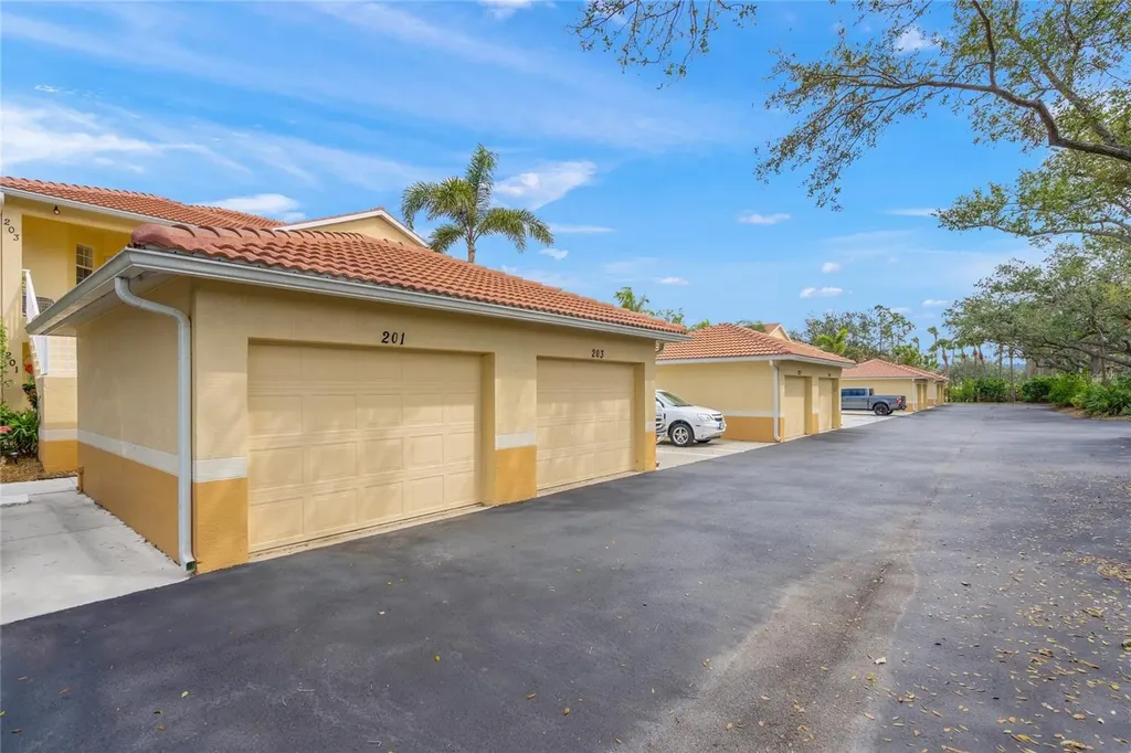 203 Casa Del Lago Way Venice FL 34292