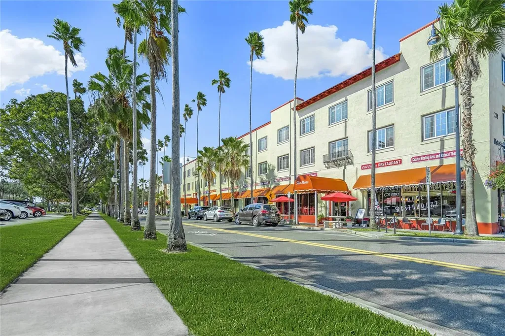 203 Casa Del Lago Way Venice FL 34292