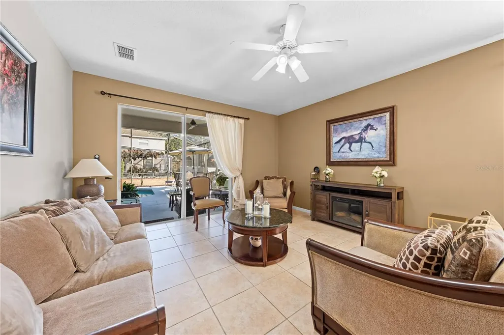 138 Chaucer Avenue Davenport FL 33896
